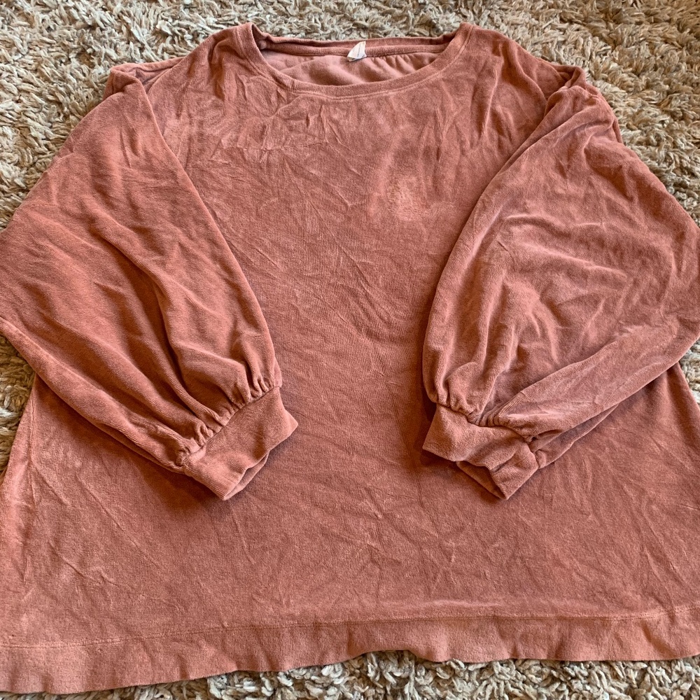 Kate Quinn’s, size 1xl, orange/red, long sleeve top